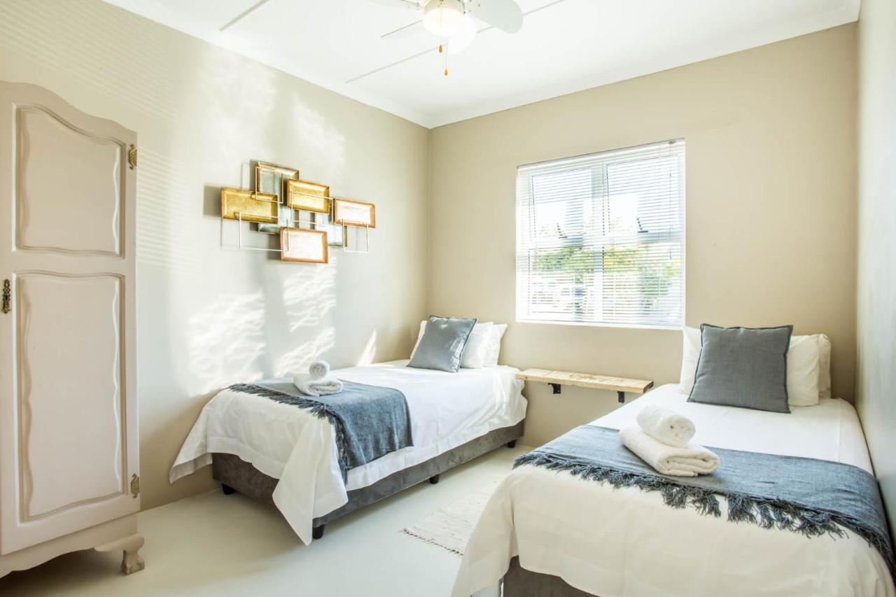 El Dorado 65 Luxury Self Catering Villa Oudtshoorn Bagian luar foto