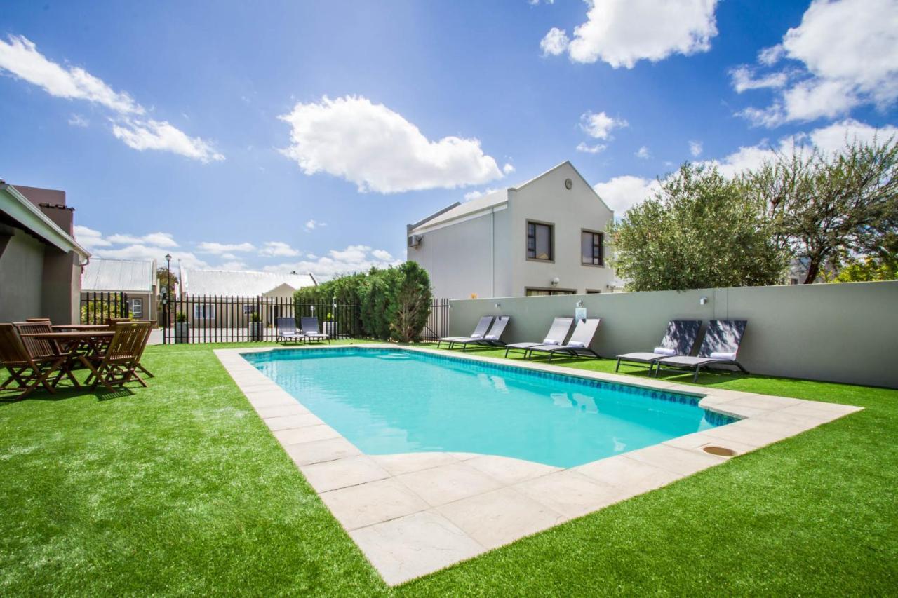 El Dorado 65 Luxury Self Catering Villa Oudtshoorn Bagian luar foto
